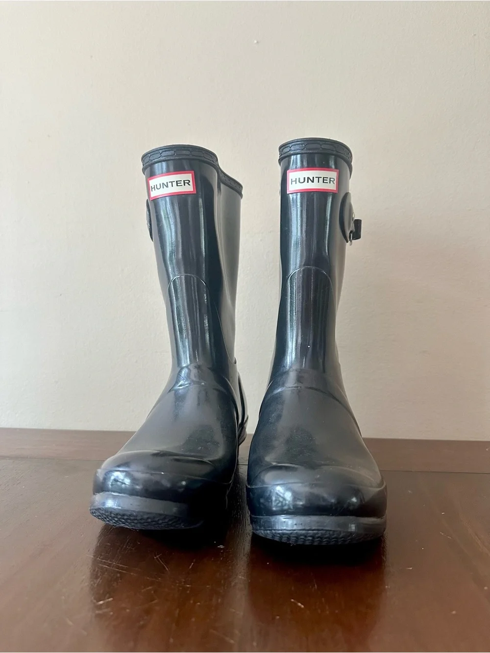 Hunter Black Gloss Mid-Calf Rain Boots with Side Buckle, Sz 8
